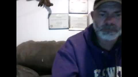 Snapshot of idkwhyidothis348732 chatting on 01-10-25, 07:00 idkwhyidothis348732 online show from 01-10-25, 07:00