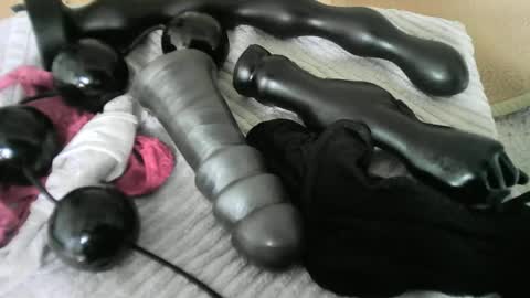... online show from 05-19-26, 01:39