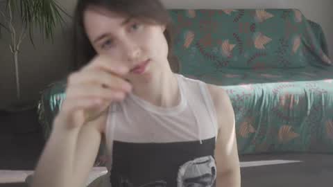 Snapshot of ifyouleave chatting on 03-07-25, 11:18 Belle online show from 03-07-25, 11:18