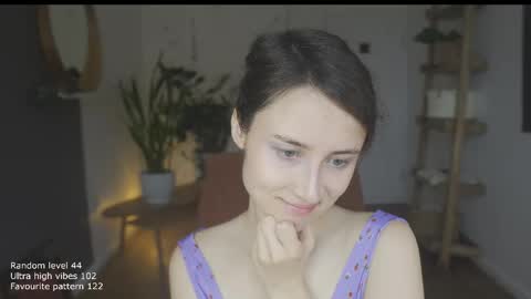 Snapshot of ifyouleave chatting on 10-24-25, 11:28 Belle online show from 10-24-25, 11:28