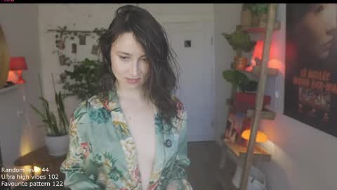 Belle online show from 04-01-26, 10:05