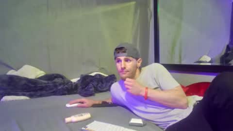 Amiri Roue online show from 01-11-25, 01:53