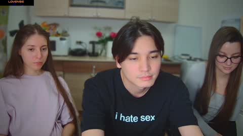 Julia and Mira online show from 02-07-25, 05:51