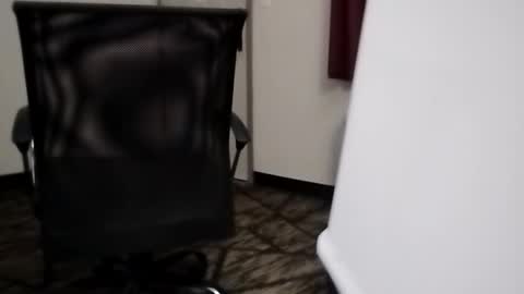 ihktqjtwzczh online show from 04-19-26, 07:51