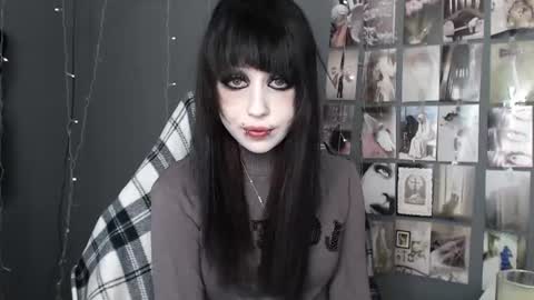 iiiiiiis online show from 06-11-26, 06:00