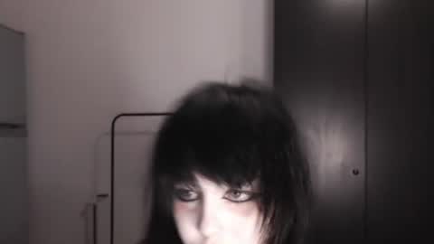 iiiiiiis online show from 07-17-26, 01:12