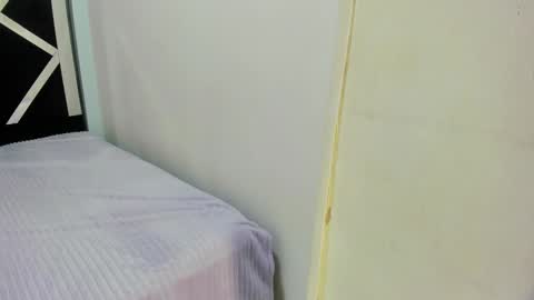 Snapshot of iisabella_noa chatting on 10-01-25, 01:50 Isabella online show from 10-01-25, 01:50