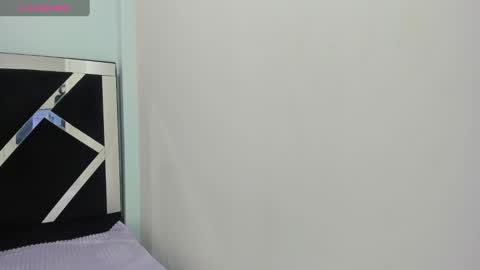 Snapshot of iisabella_noa chatting on 10-07-25, 01:30 Isabella online show from 10-07-25, 01:30