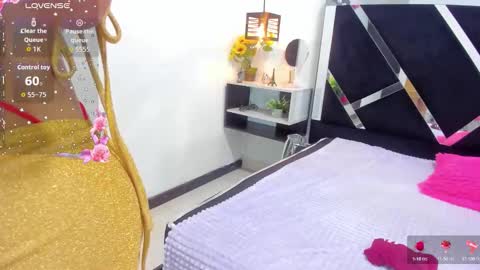 Snapshot of iisabella_noa chatting on 10-08-25, 01:20 Isabella online show from 10-08-25, 01:20