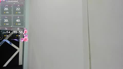 Snapshot of iisabella_noa chatting on 10-14-25, 12:28 Isabella online show from 10-14-25, 12:28