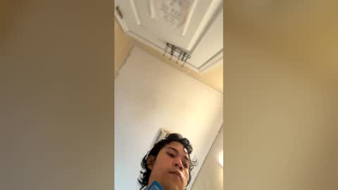 Snapshot of ikaikagora00 chatting on 04-14-26, 04:35 ikaikagora00 online show from 04-14-26, 04:35