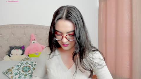 Snapshot of iki_mei chatting on 02-05-25, 02:16 Maria online show from 02-05-25, 02:16