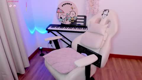Maria online show from 05-27-26, 01:57