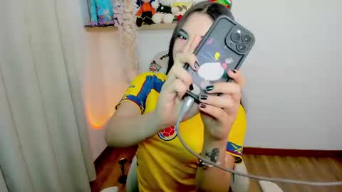 Maria online show from 06-18-26, 12:22