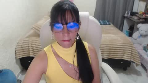 Snapshot of ilairahot chatting on 04-17-26, 11:57 Ilaira online show from 04-17-26, 11:57
