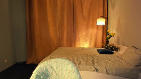 Snapshot of ilanacruice chatting on 05-31-26, 07:04 Ilana online show from 05-31-26, 07:04