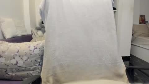 Bamby online show from 11-28-25, 05:48