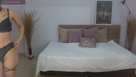 Snapshot of ilitzy_cardona chatting on 06-10-26, 12:48 ilitzy cardona online show from 06-10-26, 12:48