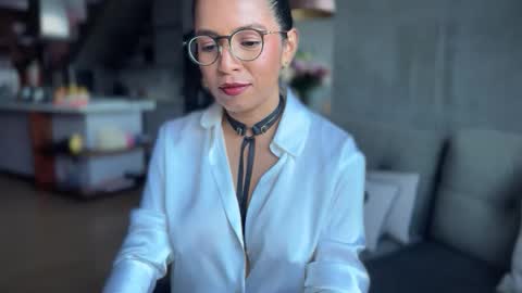 Kloe online show from 11-06-25, 10:21