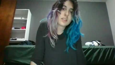 Lilly online show from 04-09-26, 02:33