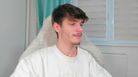 Snapshot of illusions888 chatting on 02-05-25, 04:36 D-Illusion online show from 02-05-25, 04:36