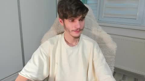 Snapshot of illusions888 chatting on 02-25-25, 03:38 D-Illusion online show from 02-25-25, 03:38