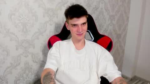 Snapshot of illusions888 chatting on 09-16-25, 03:35 D-Illusion online show from 09-16-25, 03:35