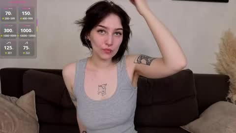 Hello everyone Im Lily online show from 04-27-26, 01:03