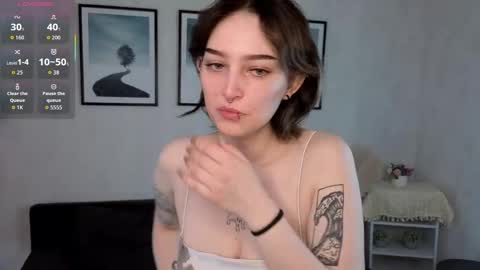 Hello everyone Im Lily online show from 05-04-26, 01:01