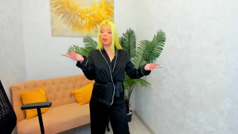 Roxy online show from 01-22-25, 08:17