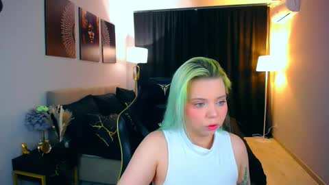 Roxy online show from 10-06-25, 07:33