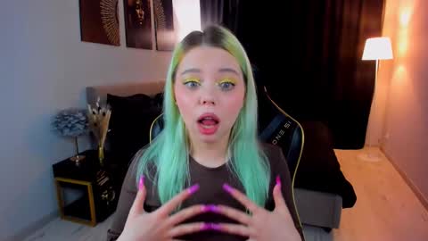 Roxy online show from 11-14-25, 07:12