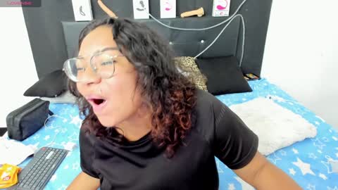 Snapshot of im_angels7 chatting on 01-27-25, 11:11 Angela online show from 01-27-25, 11:11