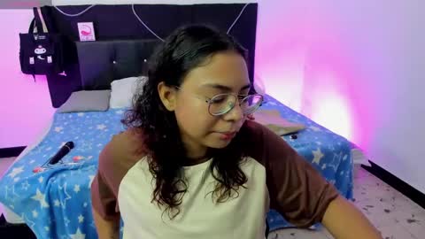 Snapshot of im_angels7 chatting on 02-20-25, 04:18 Angela online show from 02-20-25, 04:18