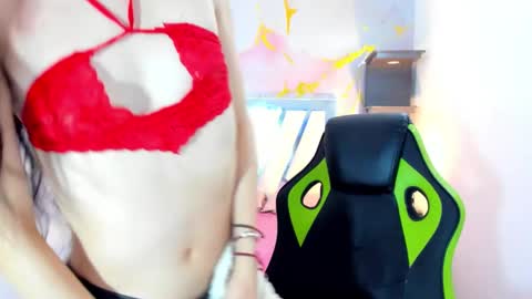 im_brittany_333 online show from 01-12-26, 04:50