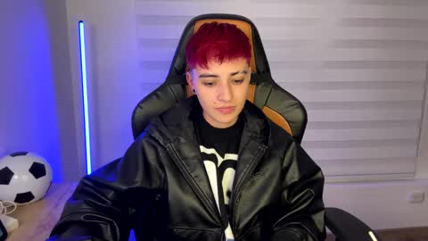 Laia online show from 12-28-24, 05:23