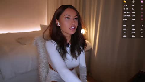 Milla online show from 02-08-25, 02:27