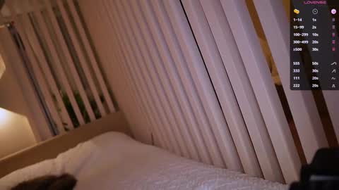 Milla online show from 11-11-25, 03:23