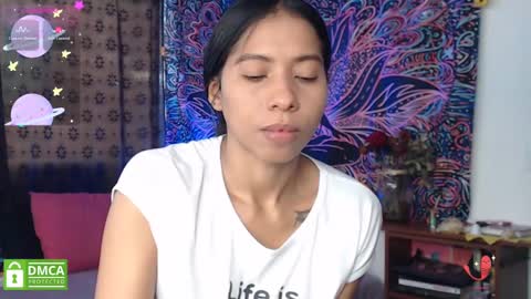 Snapshot of im_moonlight chatting on 03-06-25, 02:40 Cutie pie online show from 03-06-25, 02:40