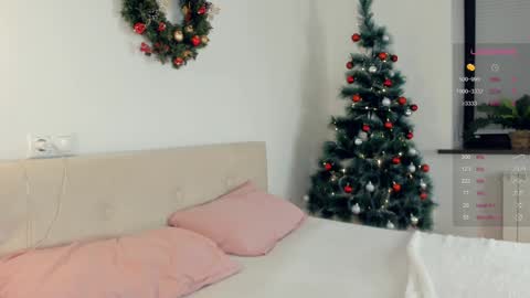 Snapshot of im_not_shy chatting on 12-25-24, 10:48 Katrina online show from 12-25-24, 10:48