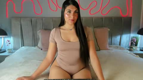 Snapshot of im_valskin chatting on 05-28-26, 11:51 Val online show from 05-28-26, 11:51