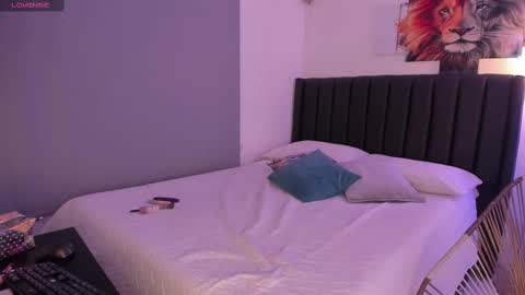 Sofia online show from 02-18-25, 11:11