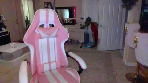 Snapshot of iman_love chatting on 10-23-25, 06:50 iman_love online show from 10-23-25, 06:50