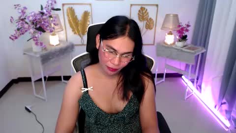 Ashley online show from 12-24-24, 06:22