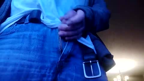 Iminyourroom online show from 12-20-24, 12:49