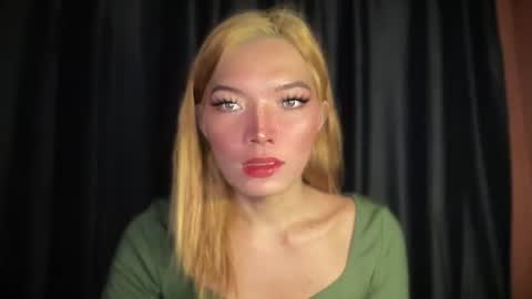 Mika online show from 02-26-26, 03:16