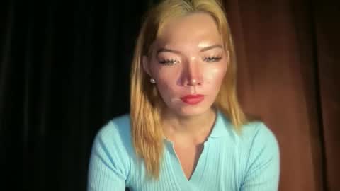 Mika online show from 03-13-26, 05:14