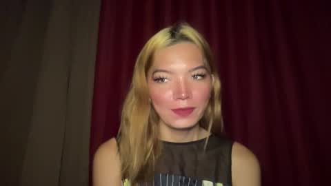 Mika online show from 03-26-26, 06:19