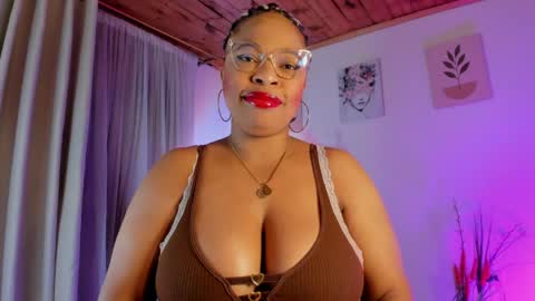 Snapshot of imlauraa chatting on 05-02-26, 12:48 Laurita Aries Guys on April 13th and 14th I will be offline for my birthday I love you very much. online show from 05-02-26, 12:48