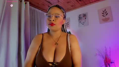 Snapshot of imlauraa chatting on 05-31-26, 01:36 Laurita Aries Guys on April 13th and 14th I will be offline for my birthday I love you very much. online show from 05-31-26, 01:36